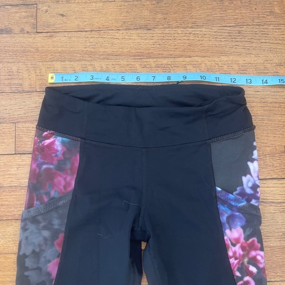 Lululemon Run: Reflect Crop -Black Spring Has Sprung Multi - Picture 4 of 8